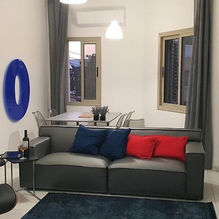 Blue Luxury Apartment Лимасол Экстерьер фото
